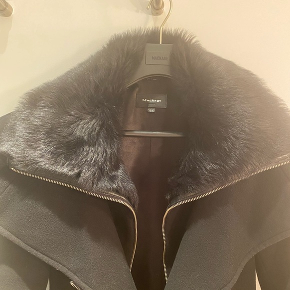 Mackage Isabel Coat with removable fur - Picture 8 of 9